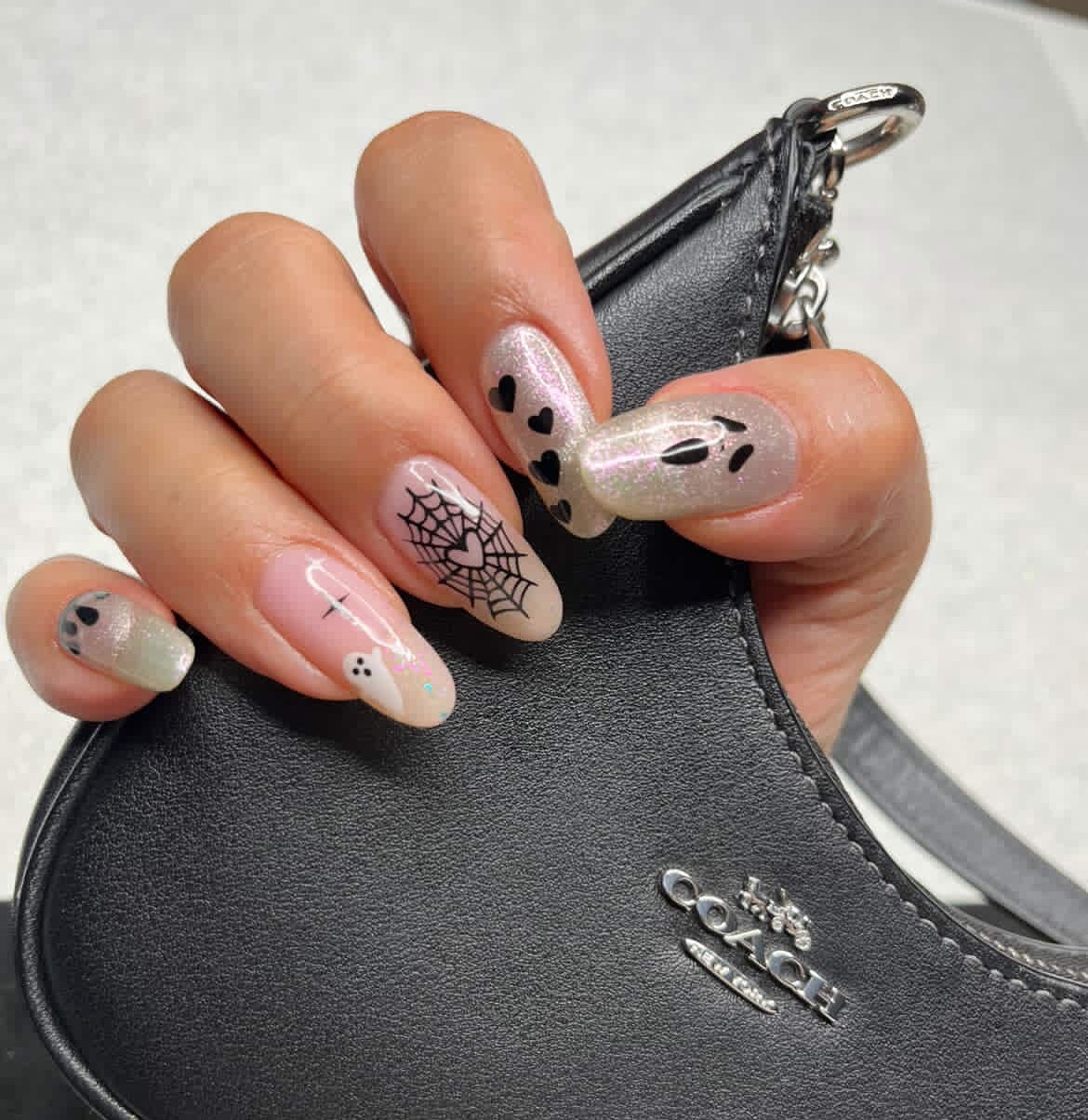 Delicate Nail Studio nail photo 3